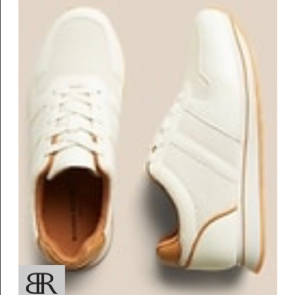 Banana republic Factory size 7 cream sneakers NWT